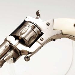 PETIT REVOLVER DE POCHE DE TYPE BULLDOG " PUPPY " CALIBRE 22 SHORT - BELGIQUE XIX&egrave; Categorie D