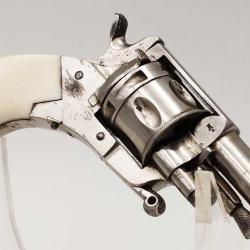 PETIT REVOLVER DE POCHE BULLDOG " PUPPY " CALIBRE 22 SHORT - BELGIQUE XIX&egrave; Categorie D