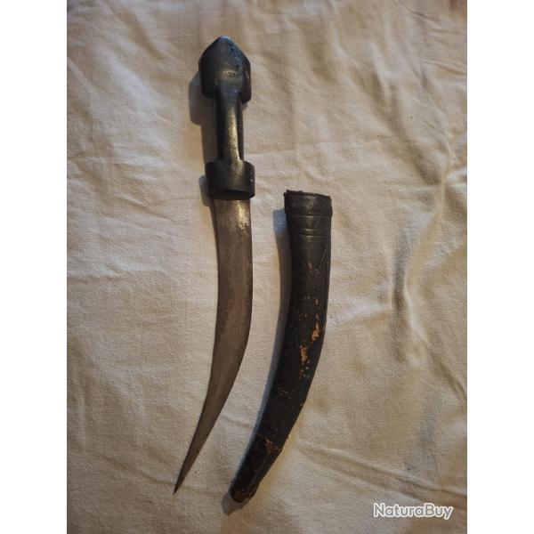 Poignard africain ancien � identifier