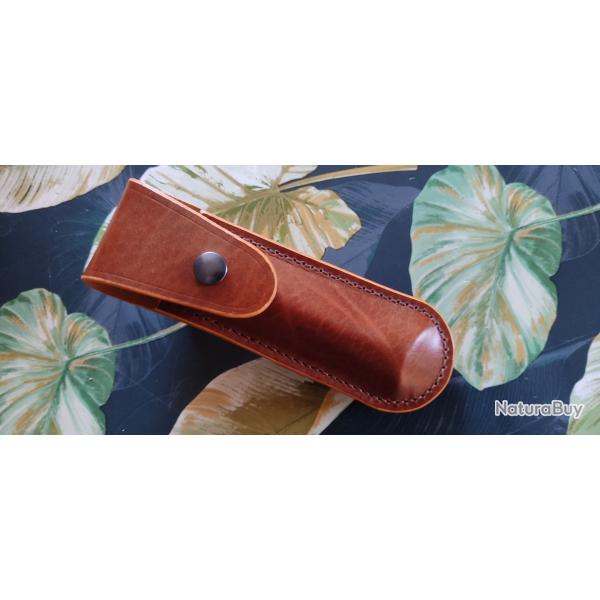 �tui en cuir pour Opinel N�12, FABRICATION ARTISANALE