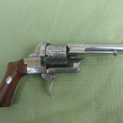 Tr&egrave;s beau revolver de luxe E. Lefaucheux en coffret