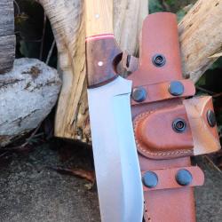 Couteau de Chasse Survie Buschraft Lame Carbone 1055 Manche Bois Etui Cuir Fabrication Artisanale