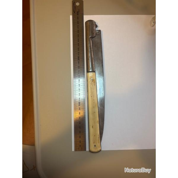 Couteau Vendetta Corse avec manche en os, dimensions 28 cm repli� et 52 cm d�pli�