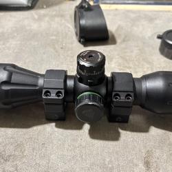 Optique UTG 4x32 mil-dot, colliers et bonnettes tactiques