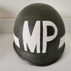 Casque M1 police militaire arm&eacute;e am&eacute;ricaine guerre du Vietnam