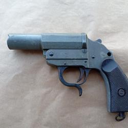 Lance fus&eacute;e allemand