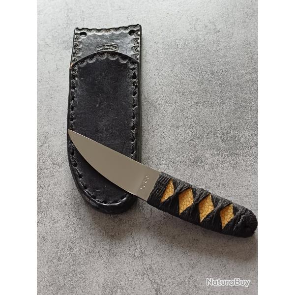 Couteau de cou custom de Mike Yurko