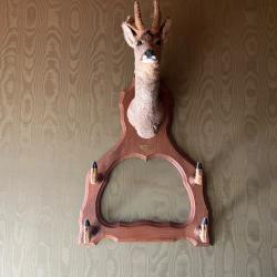 TROPHE DE CHASSE TETE DE CHEVREUIL