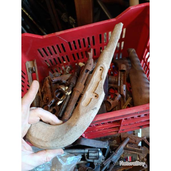 Crosse de pistolet � percussion