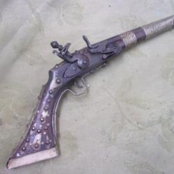 pistolet &agrave; silex de  type Moukalas
