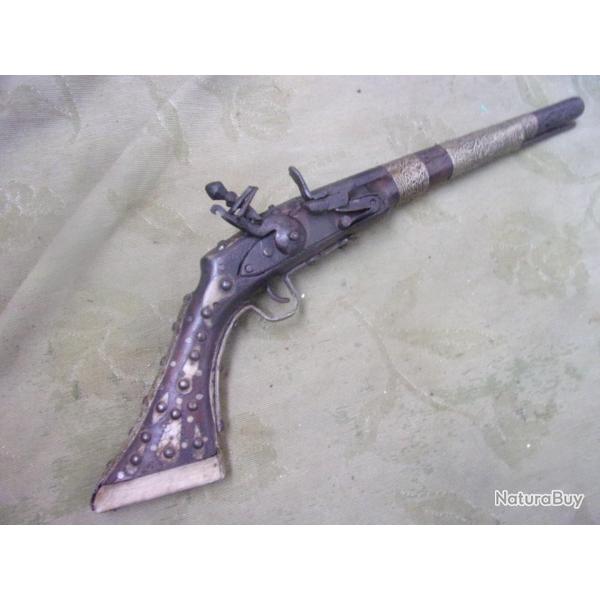 pistolet � silex de  type Moukalas