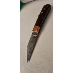 Couteau de chasse Pi&egrave;ce rare, fabriqu&eacute; dans les prisons russes dans les ann&eacute;es 50