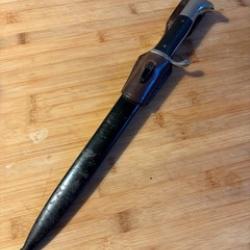 Ba&iuml;onnette comm&eacute;morative / souvenir de service allemande, produite par la maison Eickhorn (Solingen)