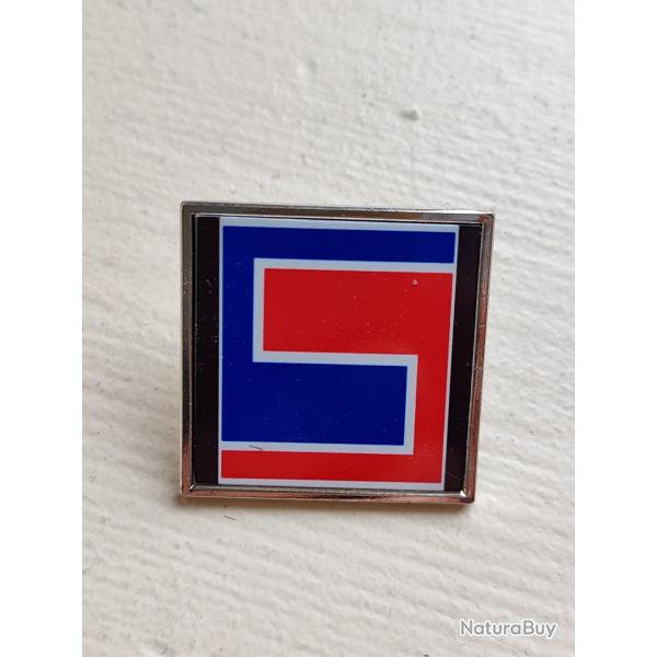 INSIGNE M�TAL DE LA 69 EME DIUS