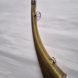 Corne plate ElessMatiere :laiton Longueur :30 cm