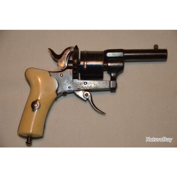 SUPERBE PETIT REVOLVER GALAND "LE MIGNON"-SIGNE GALAND PARIS-CALIBRE 5,5 mm-BELLE EPOQUE 1870/1900