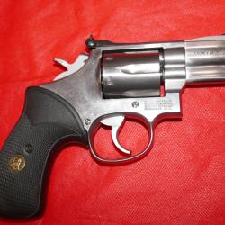Revolver SMITH & WESSON 66-3 canon de 2.5" en 38/357 mag