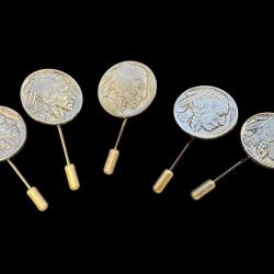 broche fabriqu&eacute;e dans ann&eacute;es 1950 par les indiens des r&eacute;serves  avec des pi&egrave;ces de 5 cents 1934/35
