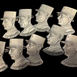 m&eacute;daille du  buste g&eacute;n&eacute;ral DE GAULLE par paul kramer neuchatel suisse argent&eacute;e  3x2,2 cm