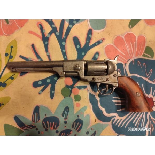 R�plique non fonctionnelle Colt 1951 Navy