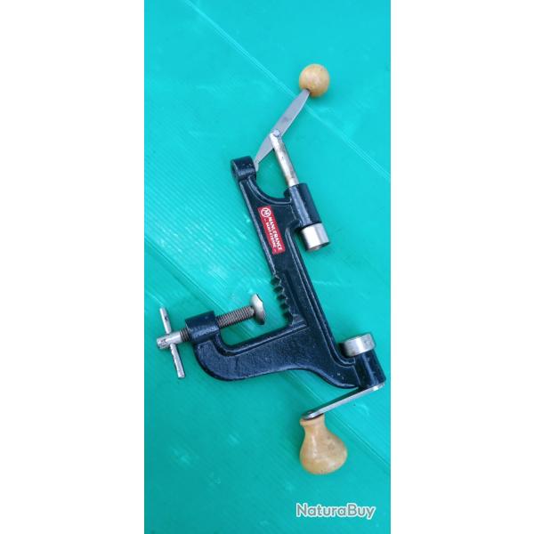 SERTISSEUR  MANUFRANCE  14MM   EN PARFAIT ETAT  .