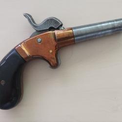 Pistolet &agrave; percussion de marque "H&eacute;ro"