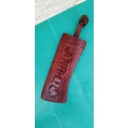 GRAND  MODELE DE  FOURREAU  RIGIDE RECOUVERT DE CUIR  :  COUTEAU  ,  MACHETTE ,  ................