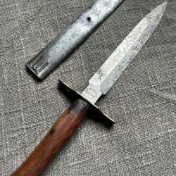 Poignard de tranch&eacute;e fran&ccedil;ais mod&egrave;le 1916 - Le Vengeur de 1870 WW1