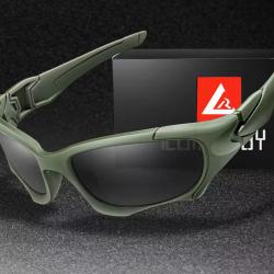 ENCHERE 1 EURO / Lunette Solaire Chasse-P&ecirc;che Vert Arm&eacute;e