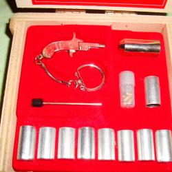 PISTOLET BRELOQUE A BROCHES 2M/M COMPLET