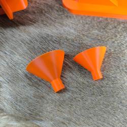 2 Entonnoirs de chargement pour revolver poudre noire 36 et 44