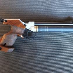 WALTHER CP2 - Droitier - 4.5 mm -  CO2 pour tireur averti - vendu avec 2 r&eacute;servoirs - tr&egrave;s bon &eacute;tat.