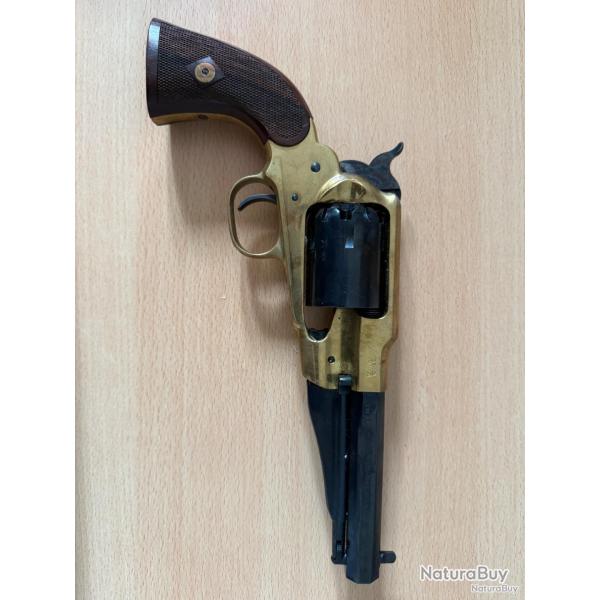 Revolver PN pietta remington 1858 canon 5 pouces 1/2 cal. 44 + kit nettoyage + 6 chemin�es + cl�