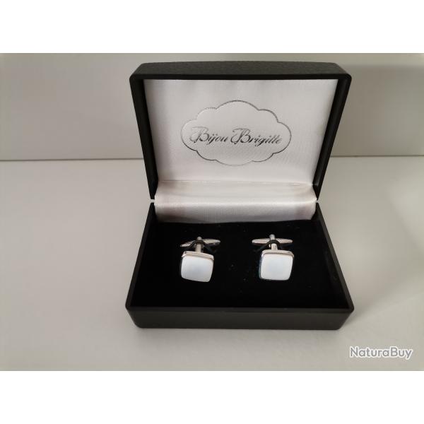 Boutons de manchettes Bijoux Brigitte argent�s/nacr�s neufs