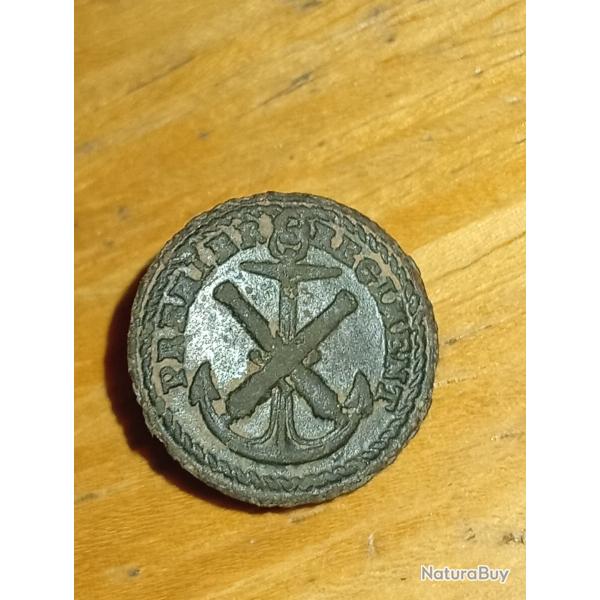 Bouton du premier r�giment d'artillerie Marine. Premier Empire.