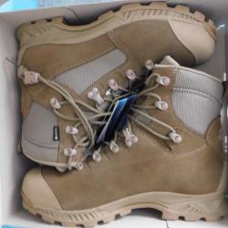 CHAUSSURES DE COMBAT MEINDL POINTURE 46 ZONE TEMPEREE NEUVES + BOITE / ARMEE FRAN&Ccedil;AISE