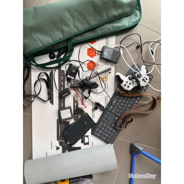 Pi�ces d�tach�es pour bricoleur super lot trouve tous aux encheres bo�te armurerie r93 r8 r9