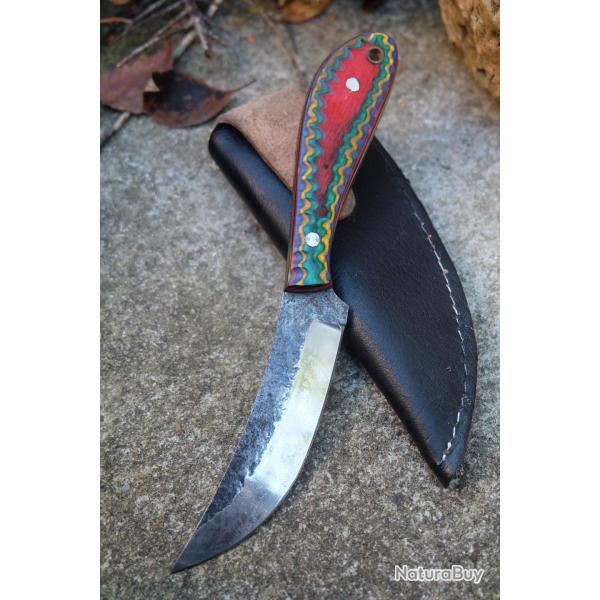 Couteau Skinner de Chasse Scimitar Lame Acier Carbone 1075 Manche Black/Red Etui Cuir F Artisanale