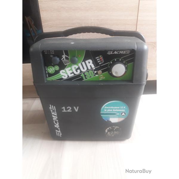 Electrificateur de cloture