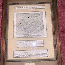 Bombardements de Paris du 5 Ao&ucirc;t 1918 .  Cadre pr&eacute;sentant la carte des impacts .