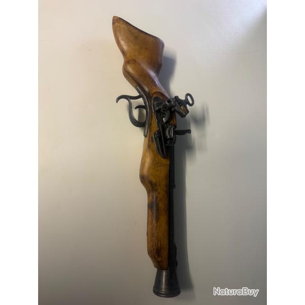 Tromblon moderne d�coratif