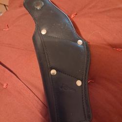 Holster marqu&eacute; scorpion