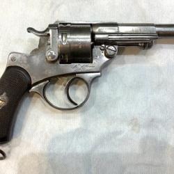 Revolver mod&egrave;le 1873