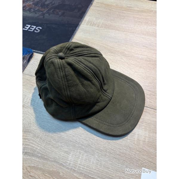 casquette en cuir lovergreen , neuve a vendre aux ench�res destockage chasse