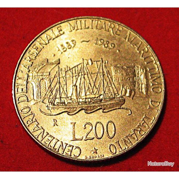 Italie piece commemorative 200 lires  (arsenal militaire)1989 ttb