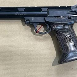 pistolet Smith & Wesson mod. 22 A crosse bois lamell&eacute;e calibre 22 LR canon de 6"