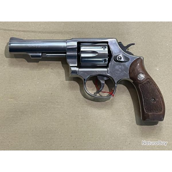revolver Smith & Wesson mod. 64 calibre 38 sp. canon de 4"