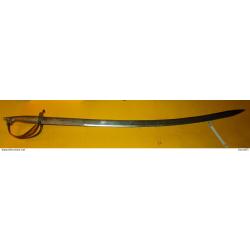 SABRE DE FABRICATION ARTISANALE POUR DECORATION OU THEATRE OU AUTRE  , LONGUEUR DE LA LAME 74 CM LON