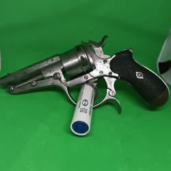 Revolver GALAND &agrave; Ouverture Lin&eacute;aire - Calibre 9mm - Grav&eacute; - Syst&egrave;me d'extraction brevet&eacute;