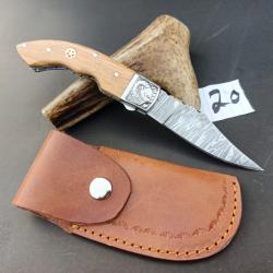 couteau de poche pliant  Fait &Agrave; Main Lame Acier Damas Manche en Bois de olive 20